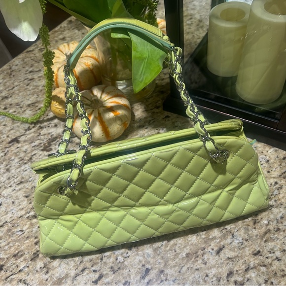 CHANEL Quilted Green Patent Leather Just Mademoiselle Shoulder Bag - Picture 5 of 16